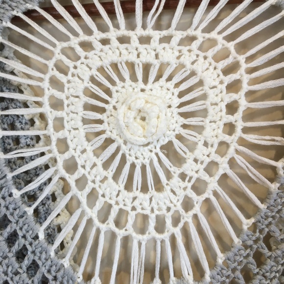 Miracle city crochet cardigan - Picture 4 of 7